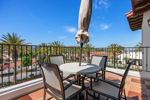 $750,000 | 7310 Estrella De Mar Road, Unit 18, Carlsbad, CA 92009