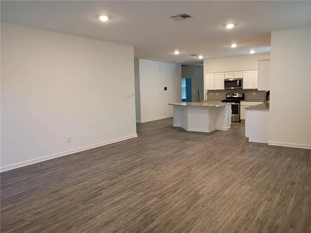 $2,300 | 5273 Summer Pecan Road, Slidell, LA 70461