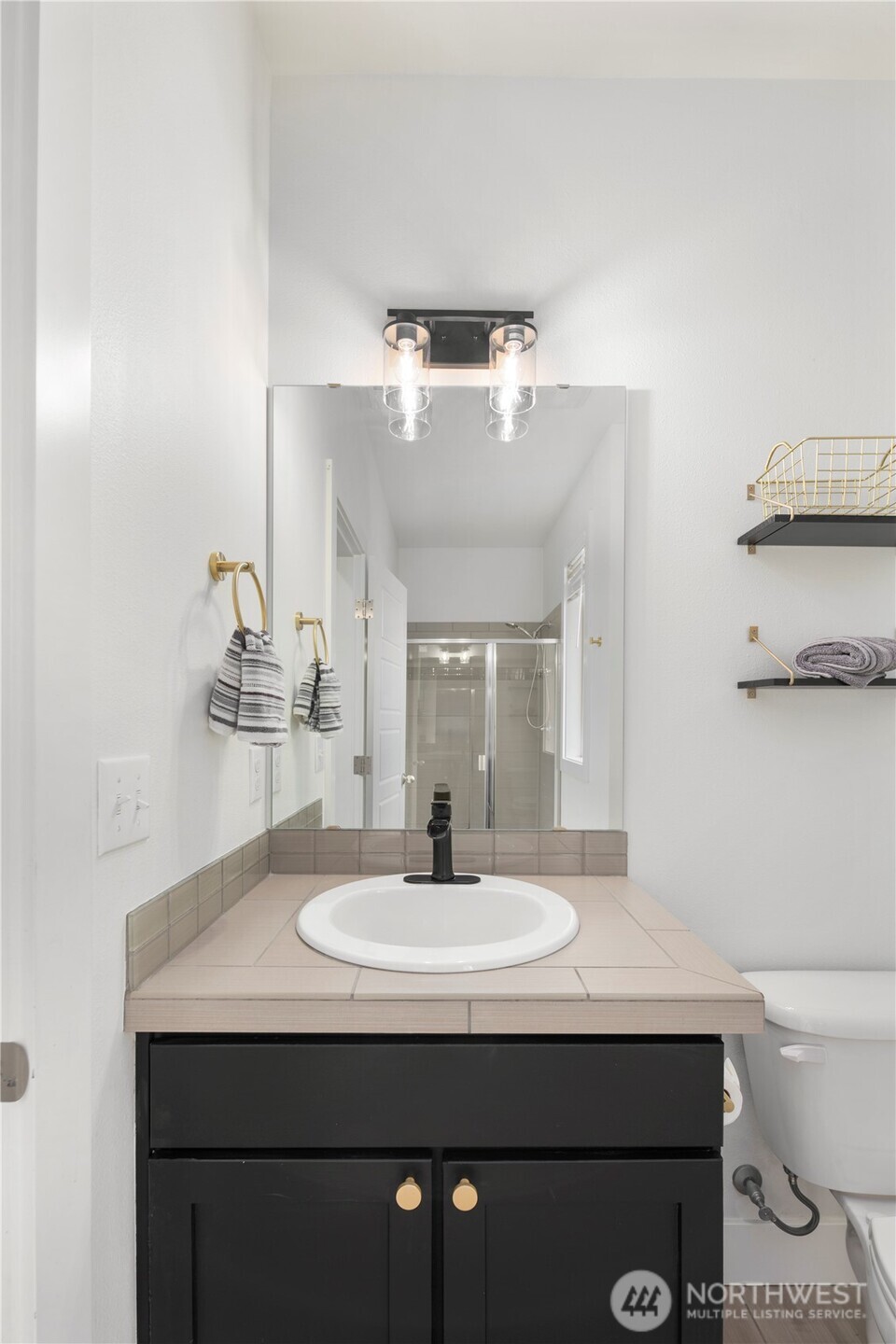 11451 80th Place South Seattle, WA 98178 - Photo 14 of 33