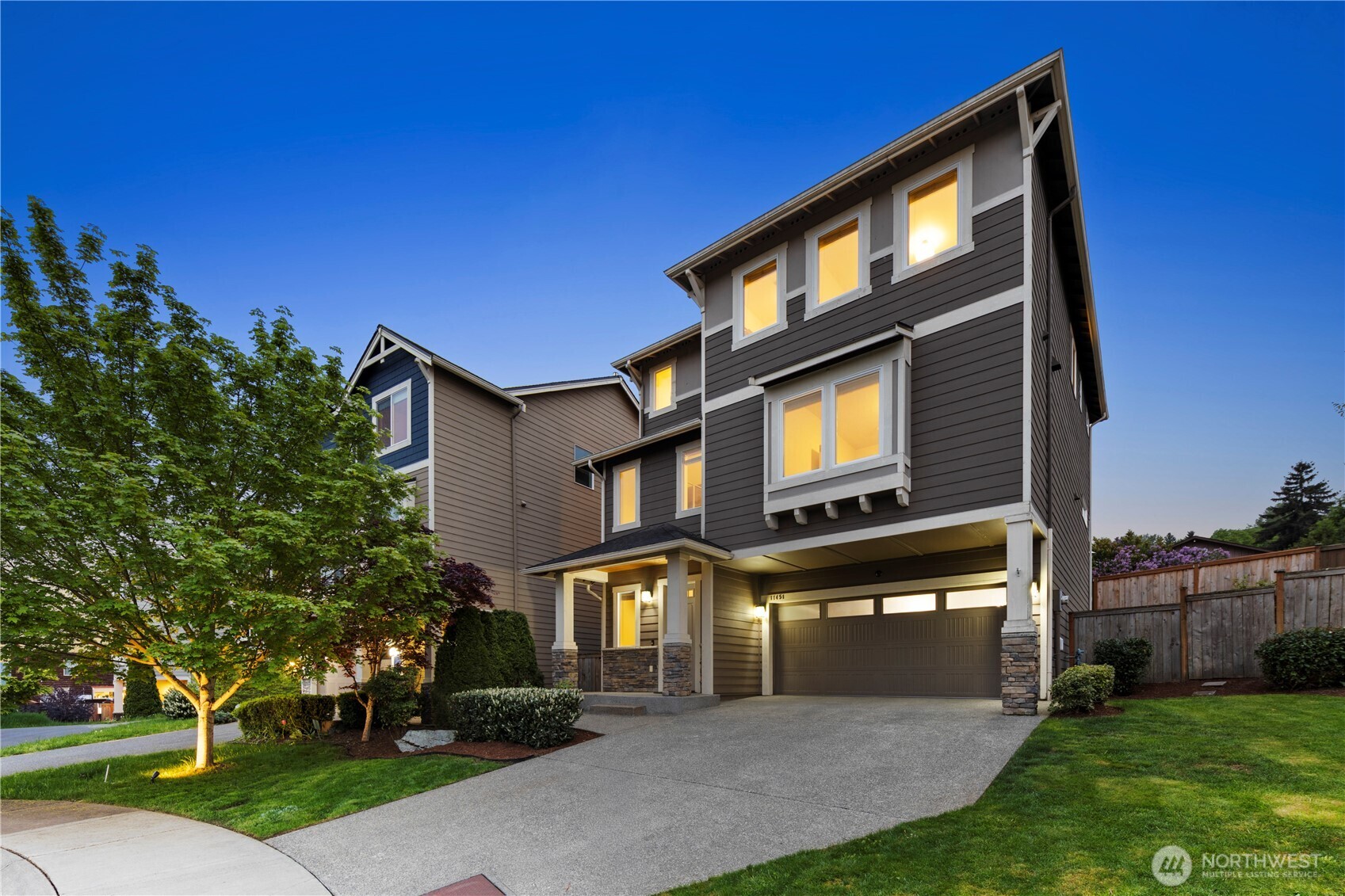 11451 80th Place South Seattle, WA 98178 - Photo 2 of 33