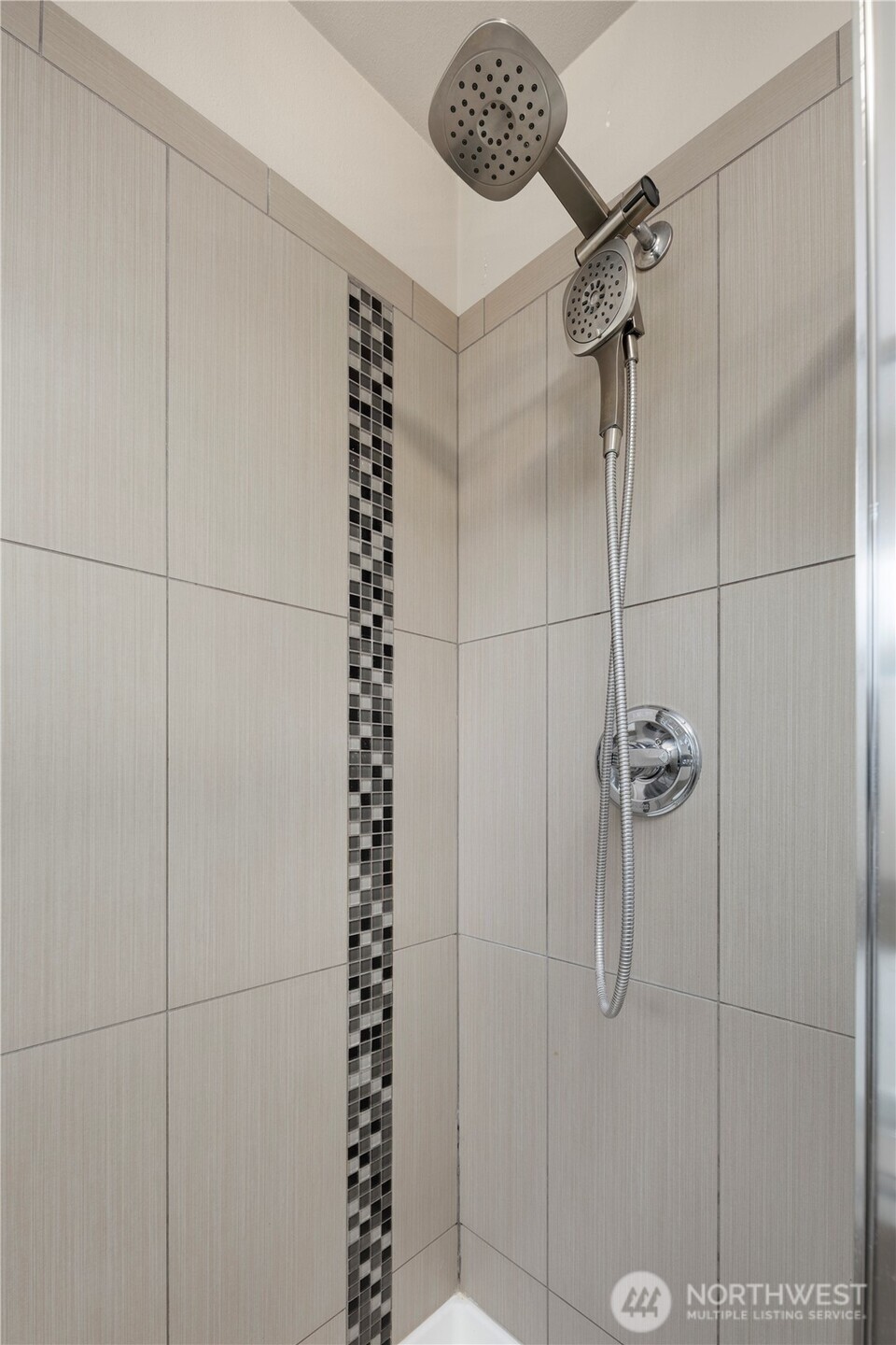 11451 80th Place South Seattle, WA 98178 - Photo 22 of 33
