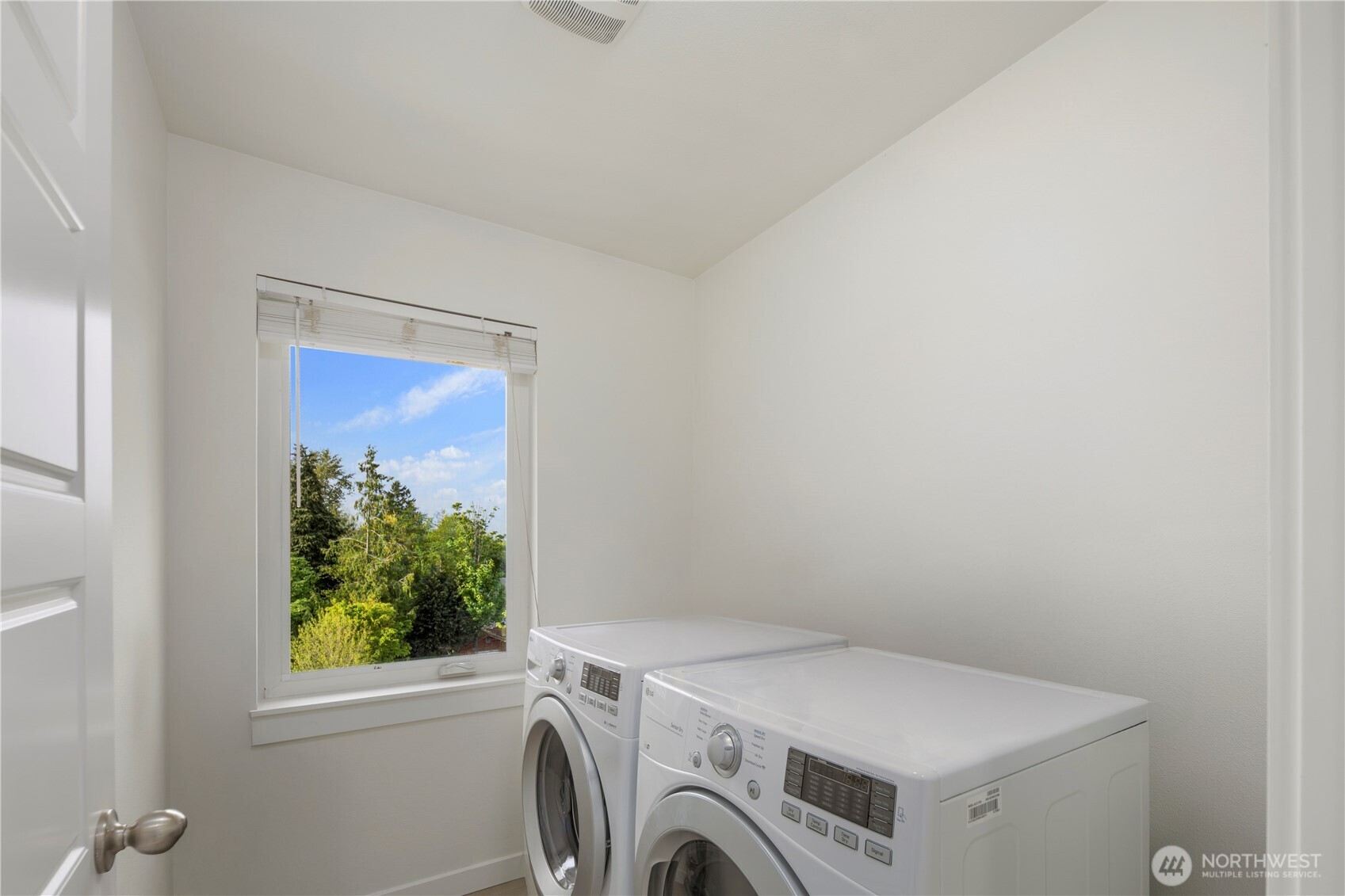 11451 80th Place South Seattle, WA 98178 - Photo 24 of 33