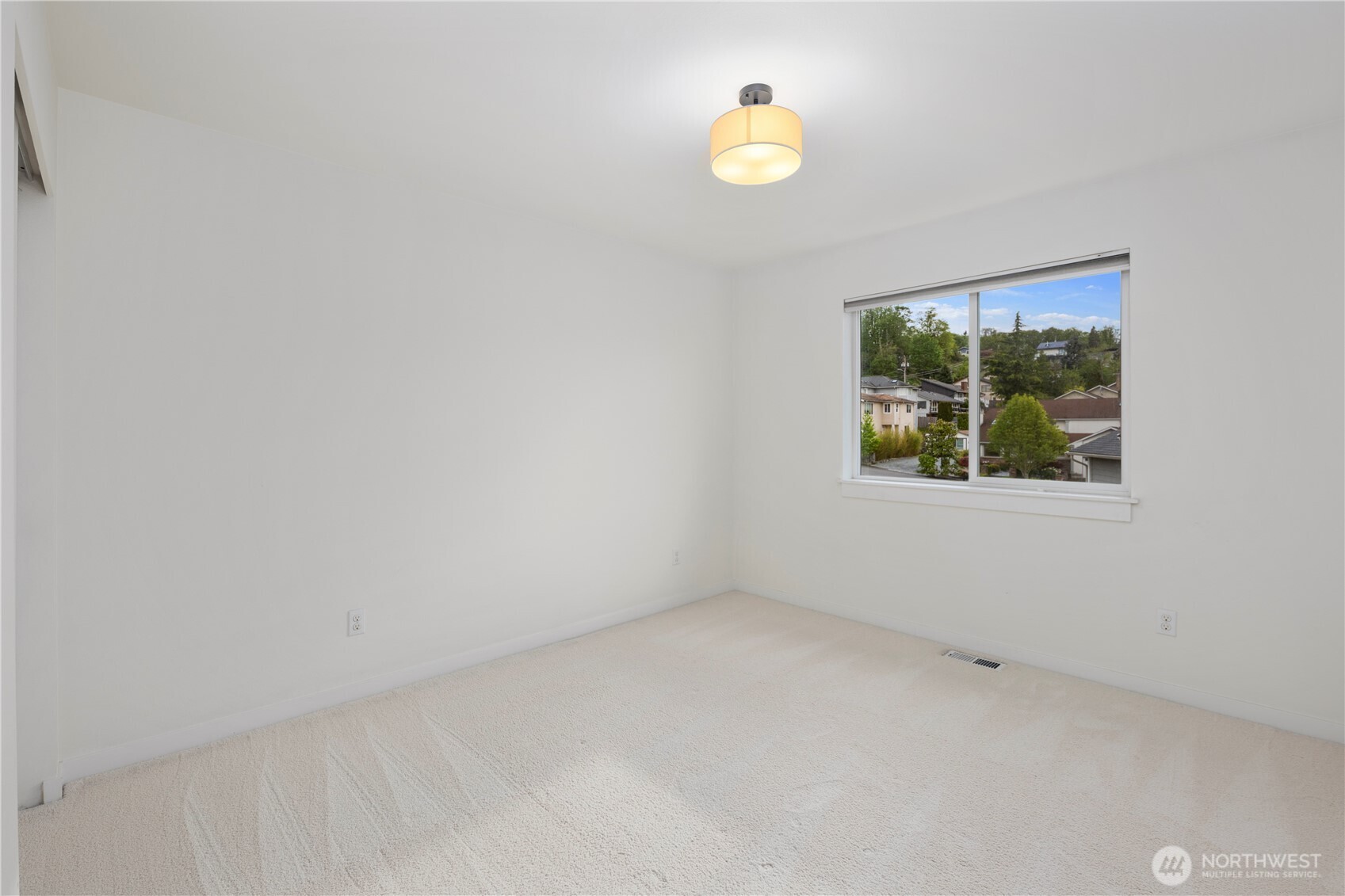 11451 80th Place South Seattle, WA 98178 - Photo 29 of 33