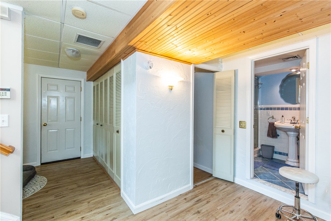 102 Hines Road Cumberland, RI 02864 - Photo 33 of 50