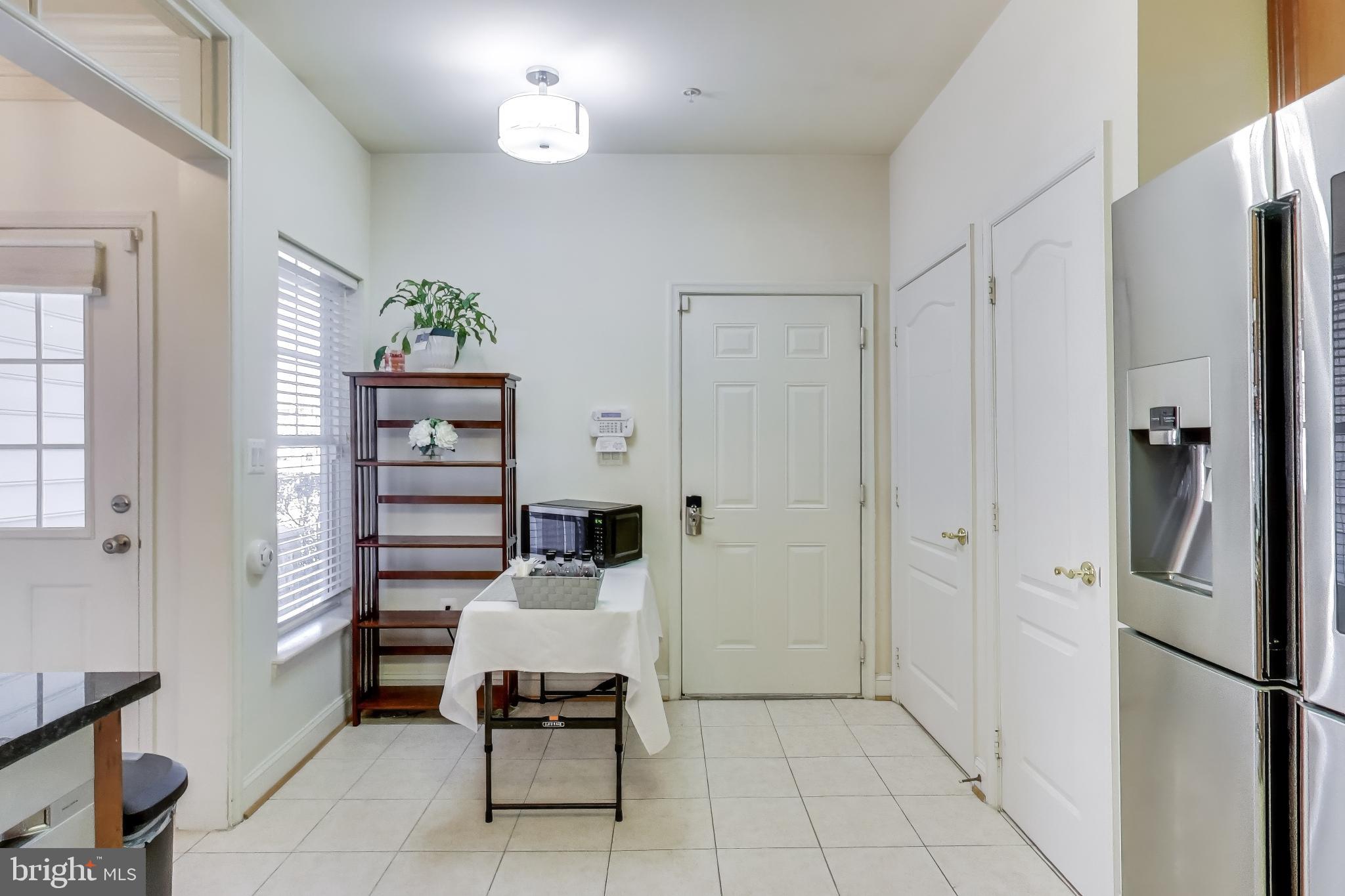 13218 Winding Trail Road Laurel, MD 20707 - Photo 15 of 46 eat in kitchen