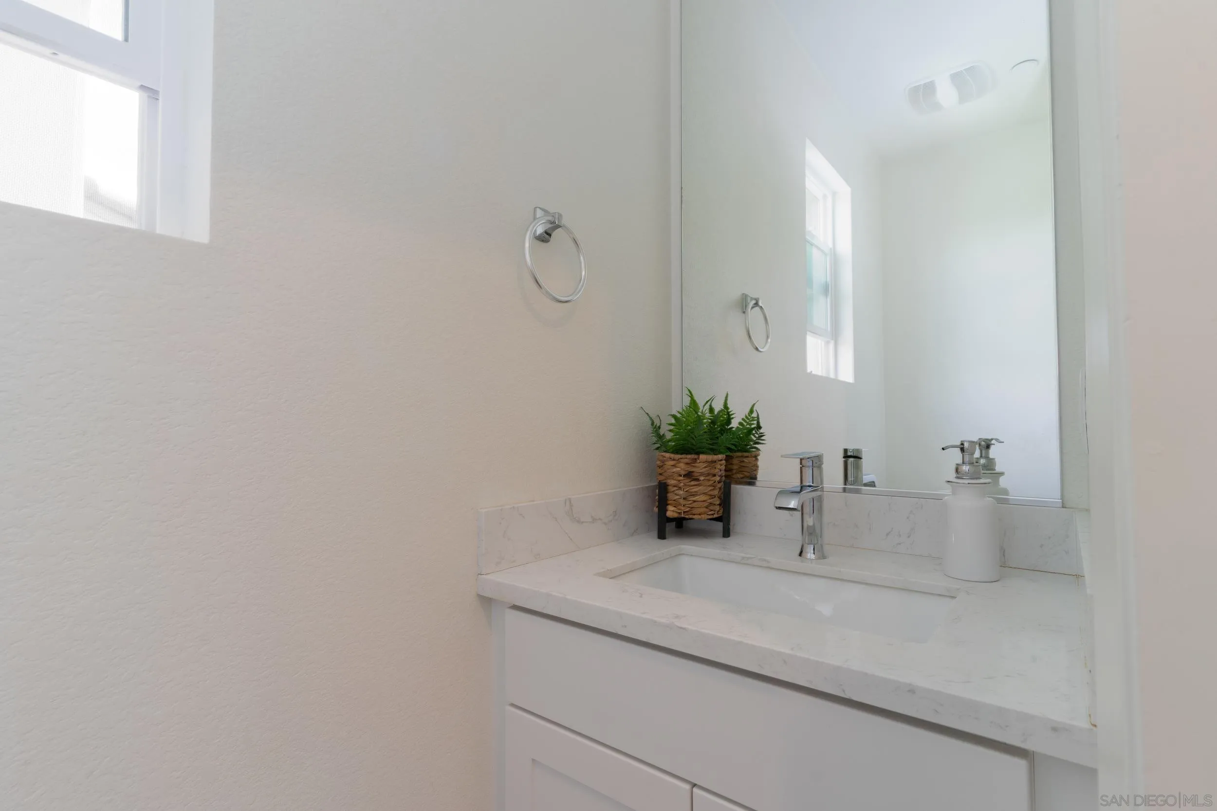 1380 Santa Victoria Road, Unit 2 Chula Vista, CA 91913 - Photo 20 of 27