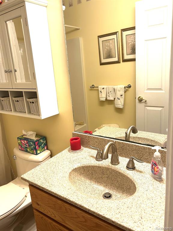 637 Ridge Lane, Unit B Tecumseh, MI 49286 - Photo 19 of 52