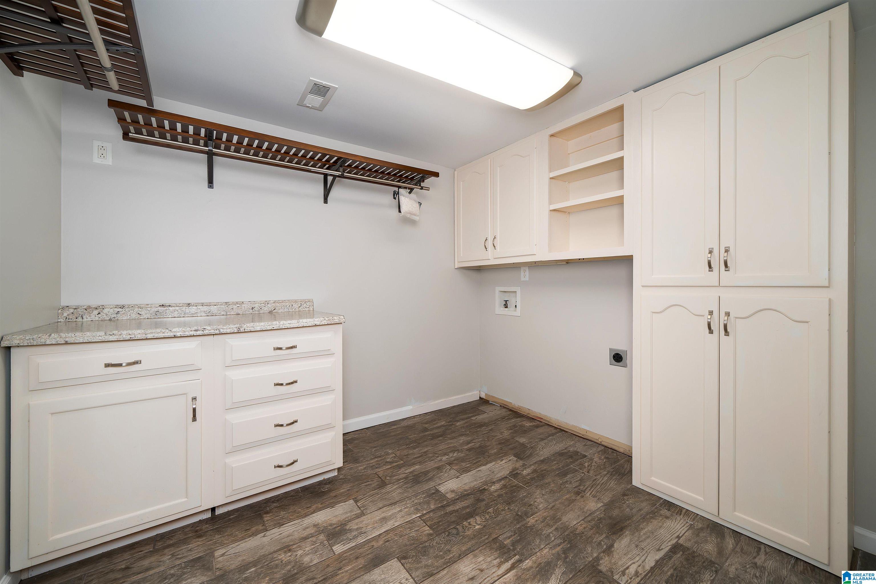400 Lane Park Trail Alabaster, AL 35114 - Photo 24 of 31