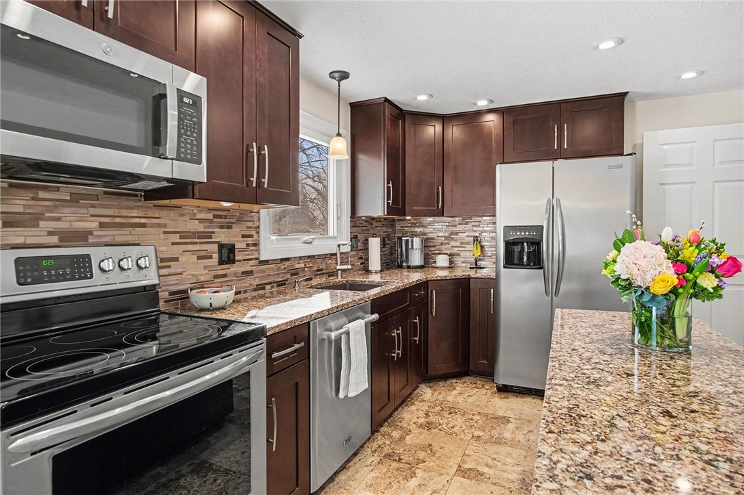 198 Kirk Road Greece, NY 14612 - Photo 12 of 35