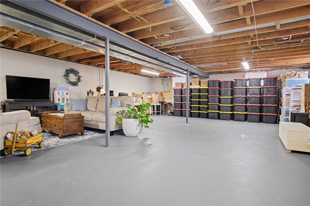 198 Kirk Road Greece, NY 14612 - Photo 19 of 35