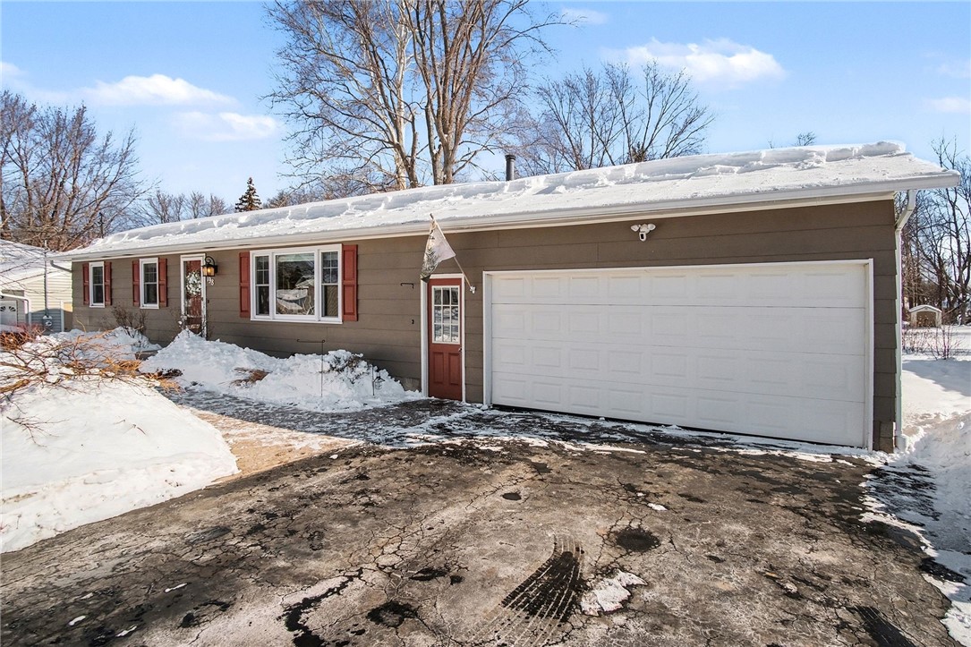 198 Kirk Road Greece, NY 14612 - Photo 3 of 35