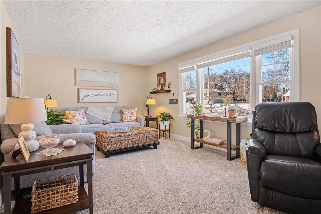 198 Kirk Road Greece, NY 14612 - Photo 7 of 35