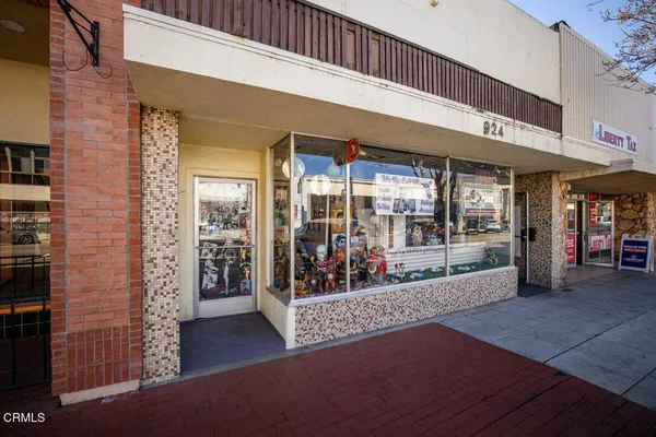 $865,000 | 924 East Main Street, Santa Paula, CA 93060