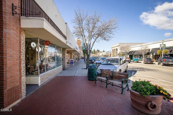 $865,000 | 924 East Main Street, Santa Paula, CA 93060