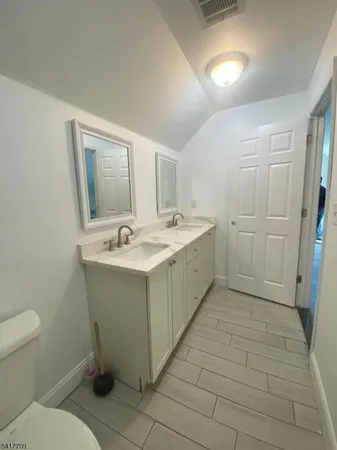$3,400 | 334 Bond Street, Unit 2, Elizabeth Port, NJ 07206
