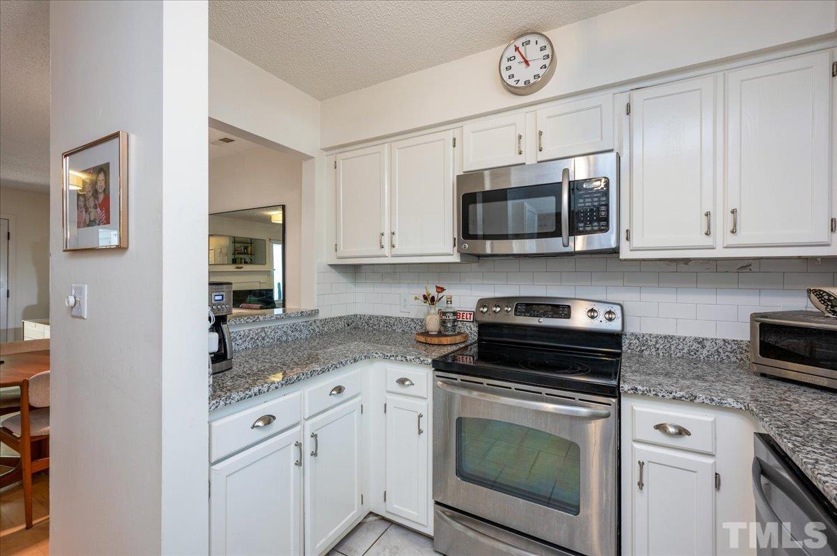 105 Long Shadow Place Durham, NC 27713 - Photo 3 of 20