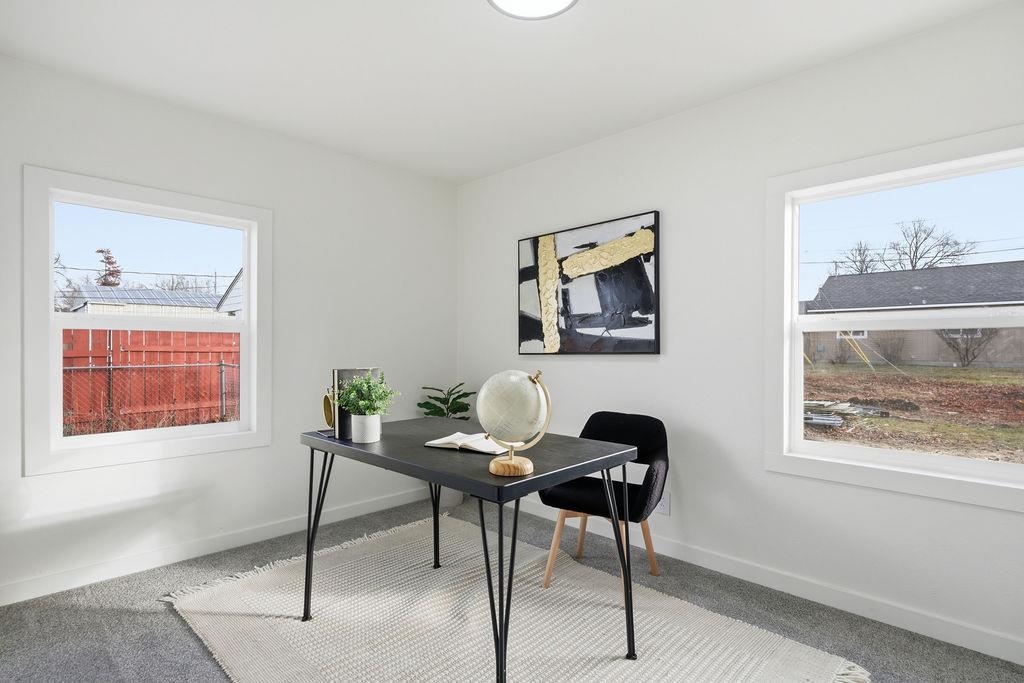 2426 West Rowan Avenue Spokane, WA 99205 - Photo 9 of 31