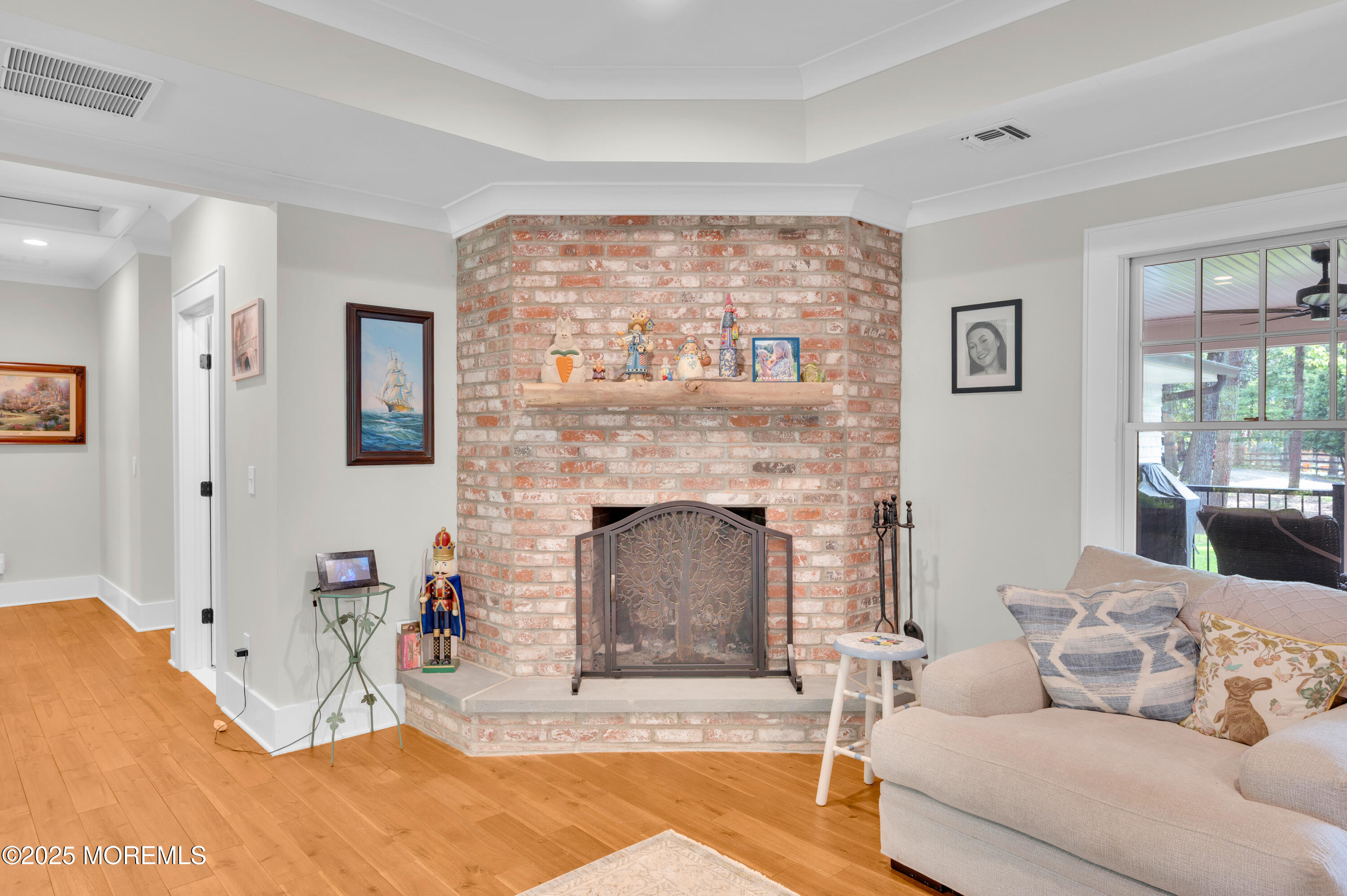377 Buckalew Road Freehold, NJ 07728 - Photo 36 of 65 377 Buckalew Living 4