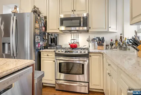 $997,500 | 500 Blue Hill Terrace, Franklin Lakes, NJ 07417