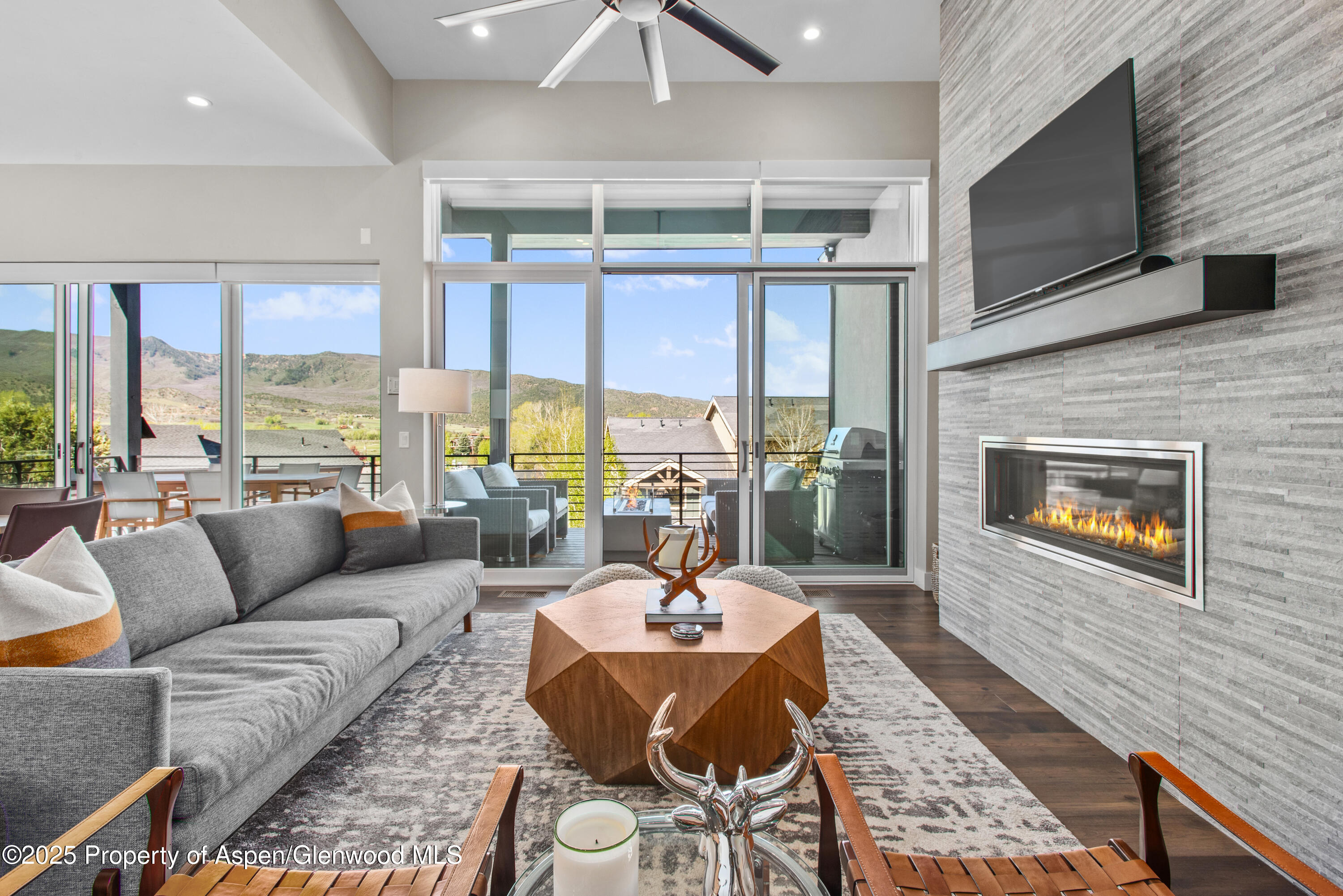 236 Overlook Ridge Carbondale, CO 81623 - Photo 2 of 41 09-236OverlookRidge_250503009