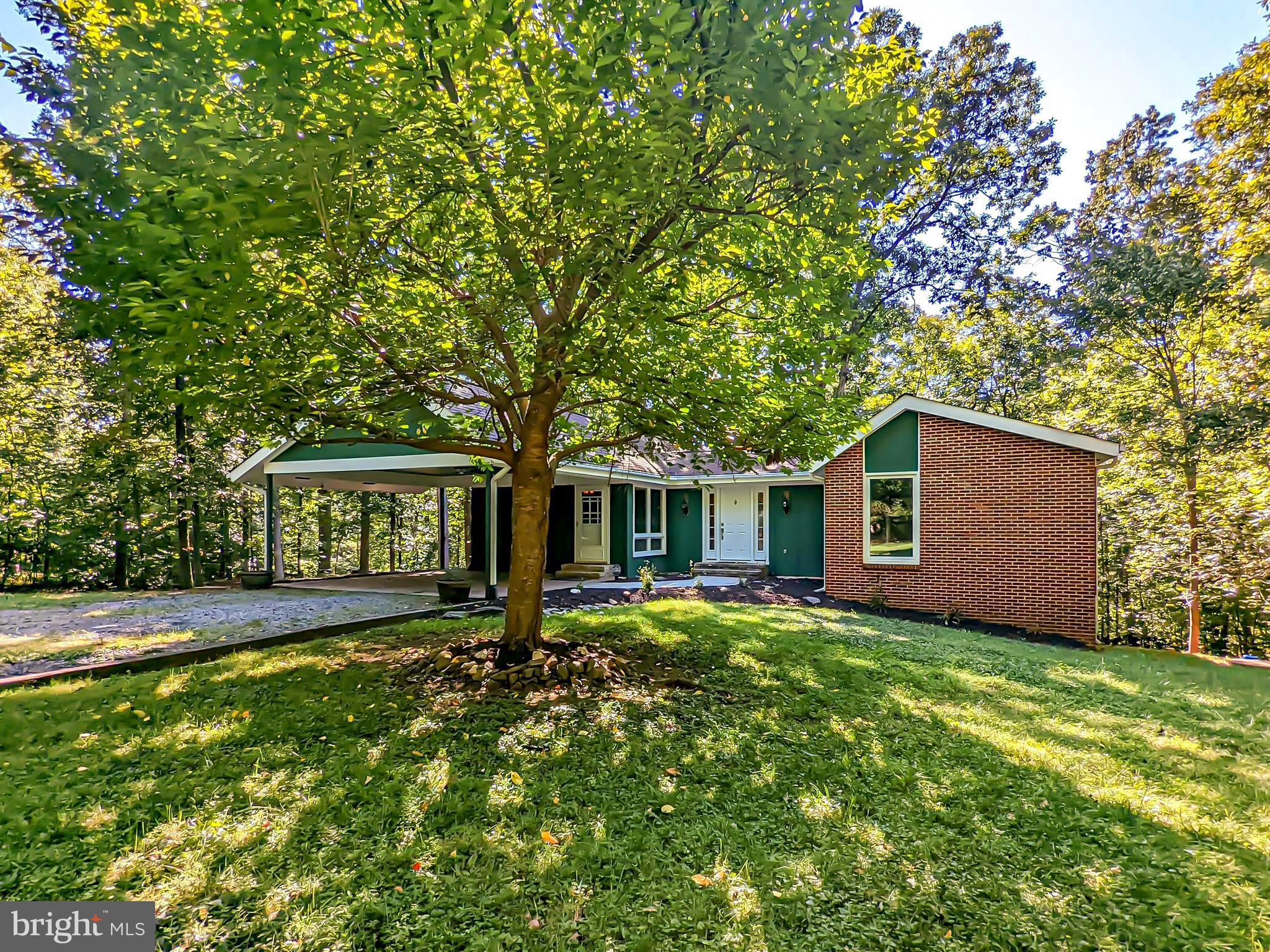 16495 Robledo Road Gainesville, VA 20155 - Photo 2 of 61 Gallery Image 2