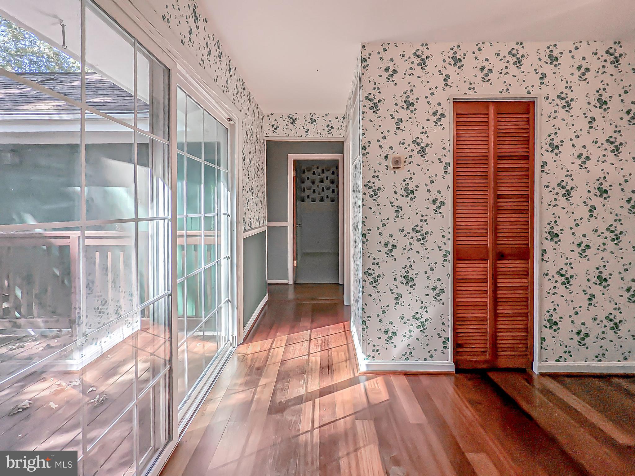 16495 Robledo Road Gainesville, VA 20155 - Photo 9 of 61 Gallery Image 9