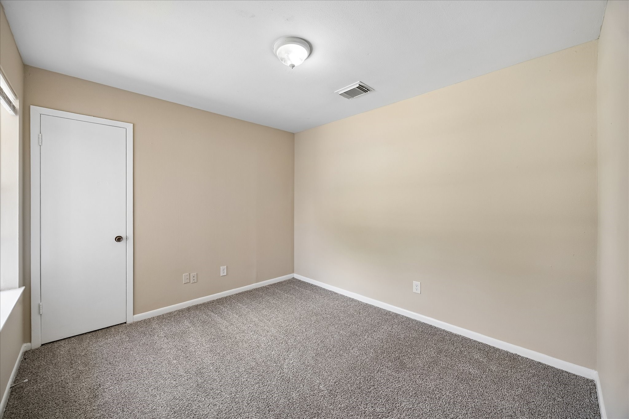 1495 West Gulf Bank Road Houston, TX 77088 - Photo 4 of 10 Gallery Image 4