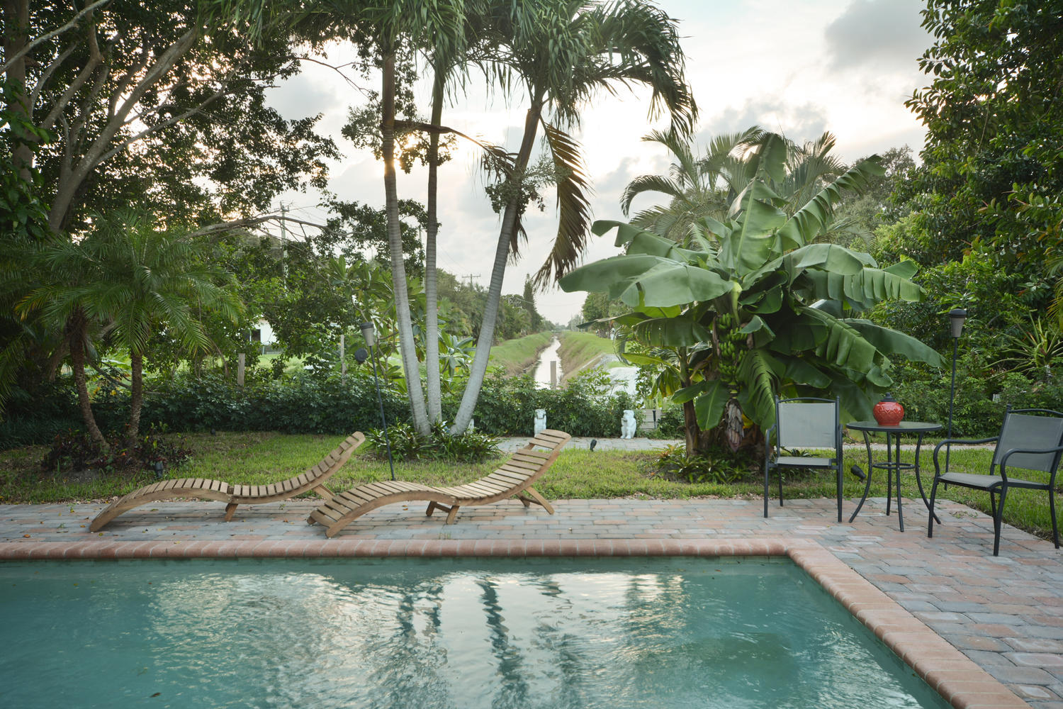 855 Northwest 6th Avenue Boca Raton, FL 33432 - Photo 3 of 27 855 NW 6th Ave Boca Raton FL-large-031-8