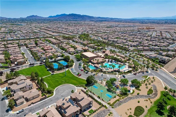 $2,250 | 1049 Via Lombardi, Henderson, NV 89011