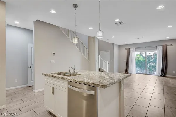 $2,250 | 1049 Via Lombardi, Henderson, NV 89011