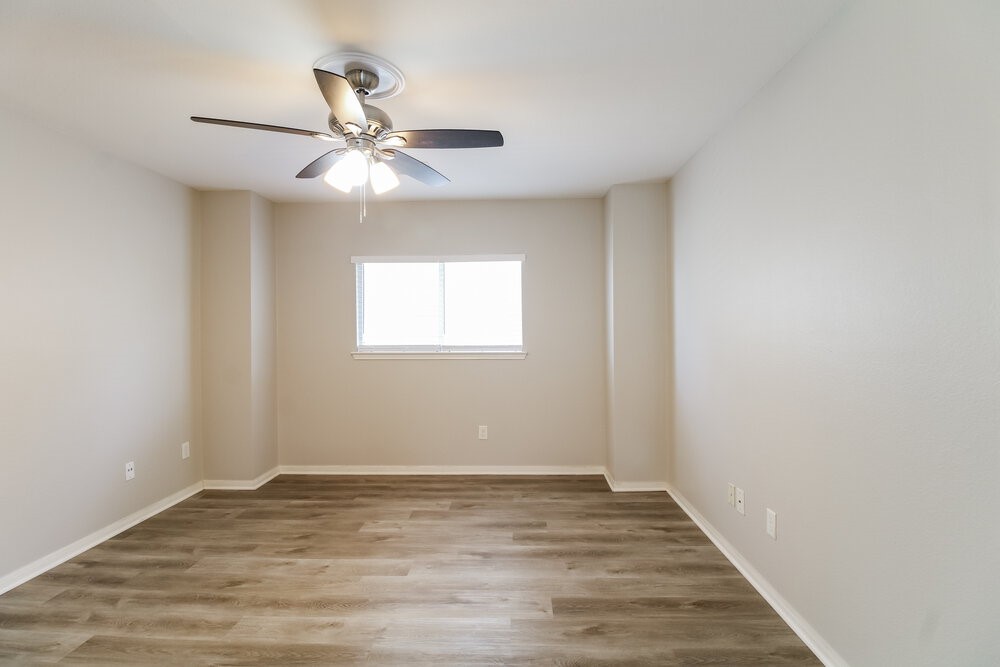 11823 Princess Garden Way Houston, TX 77047 - Photo 13 of 18