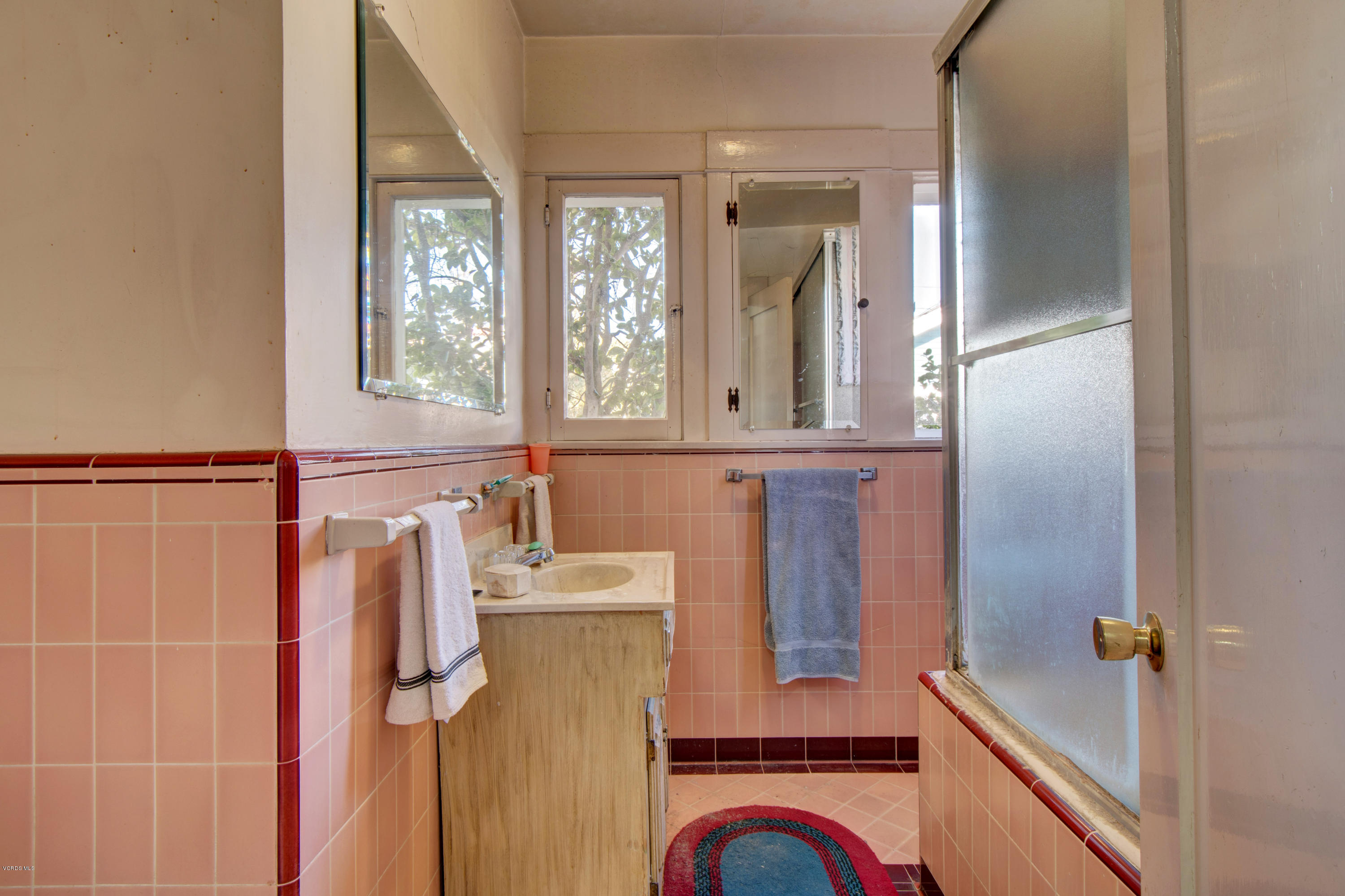 1422 Alhambra Road South Pasadena, CA 91030 - Photo 11 of 18 11-MLS_Bathroom