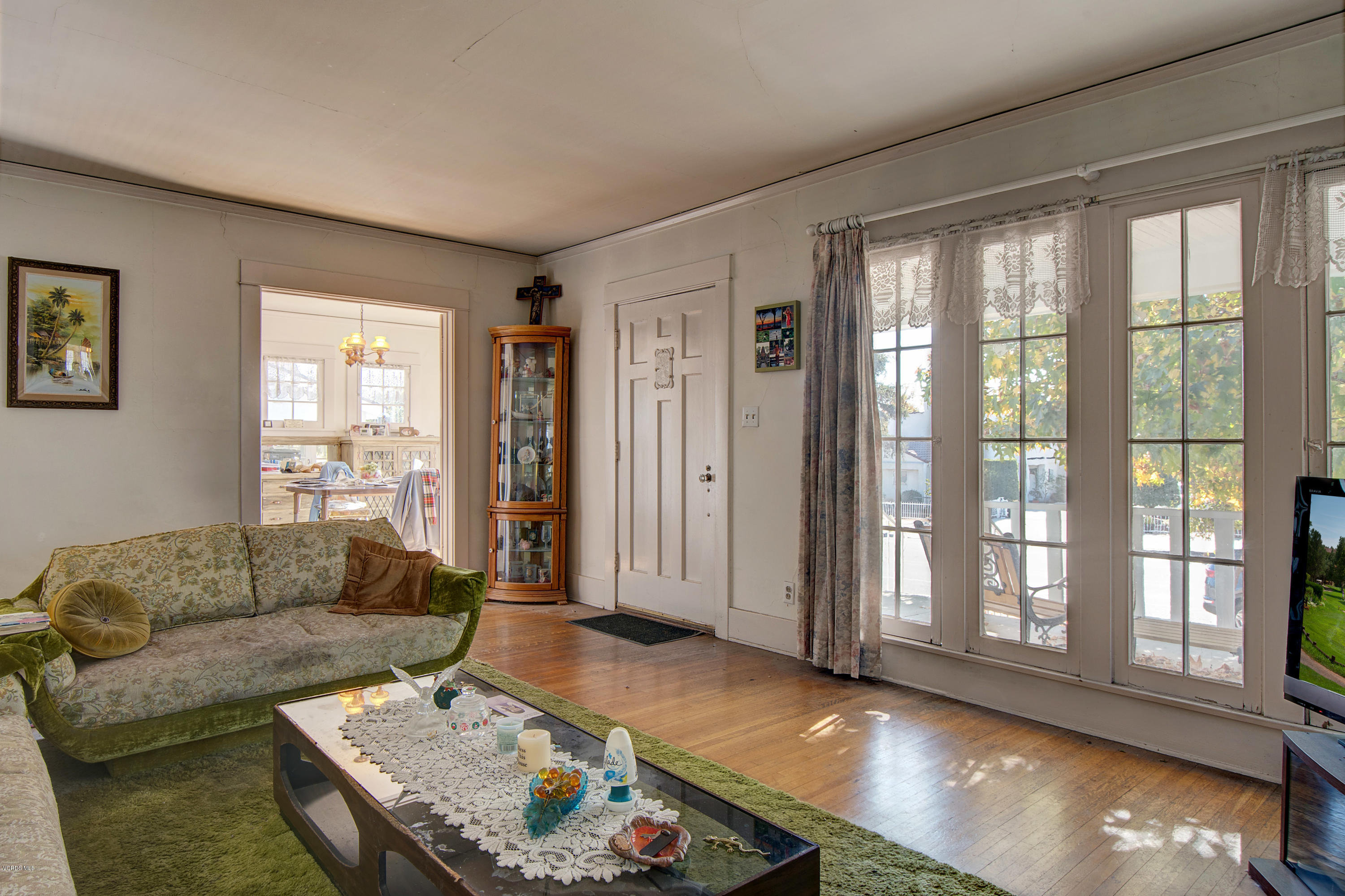 1422 Alhambra Road South Pasadena, CA 91030 - Photo 7 of 18 07-MLS_Living Room-3