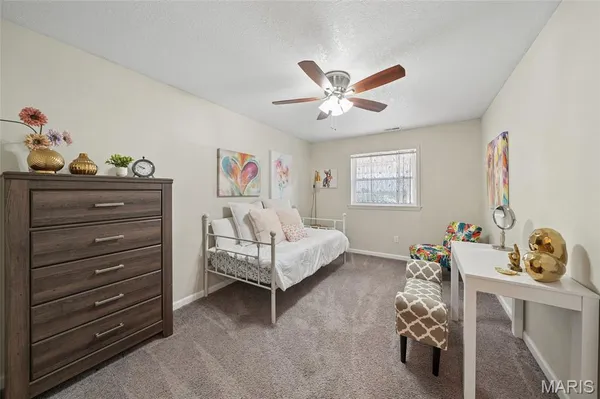 $399,900 | 505 Glenmeadow Drive, Ballwin, MO 63011