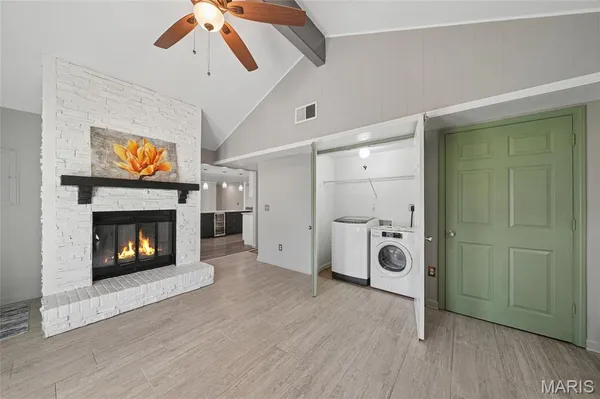 $399,900 | 505 Glenmeadow Drive, Ballwin, MO 63011