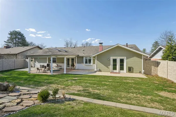 $399,900 | 505 Glenmeadow Drive, Ballwin, MO 63011