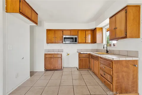 $215,000 | 15105 Condor Road, Victorville, CA 92394