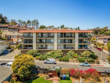 $750,000 | 711 West 33rd Street, Unit 6, San Pedro, CA 90731