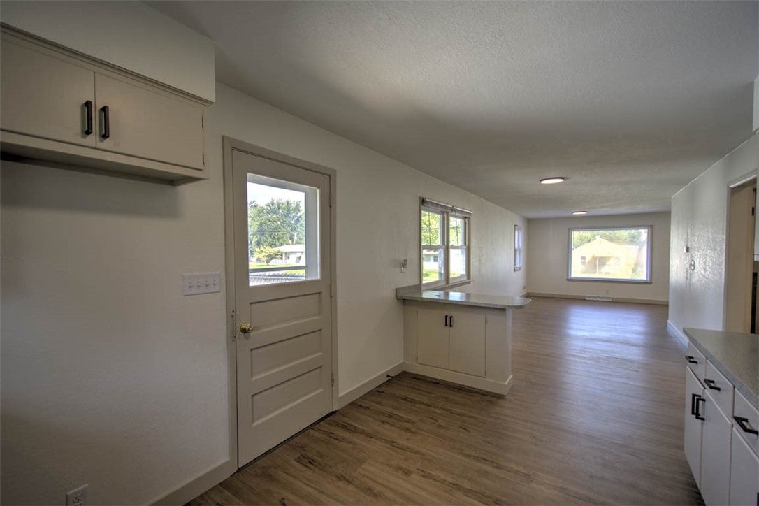 1715 West Ravina Park Road Decatur, IL 62526 - Photo 10 of 22 Gallery Image 10