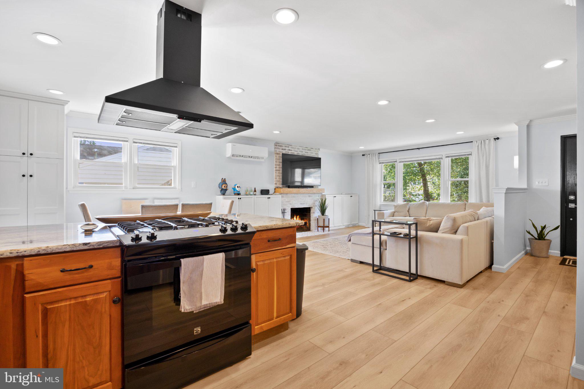 6705 New Hope Drive Springfield, VA 22151 - Photo 27 of 67 Modern kitchen with open layout charm.