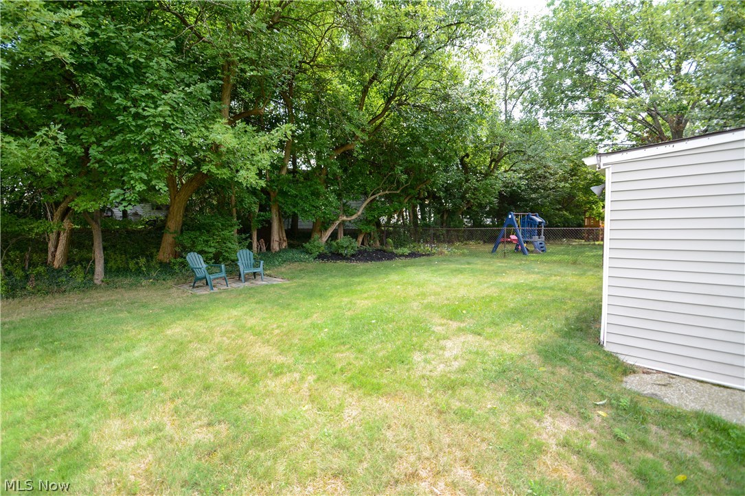 2623 Milton Road Cleveland, OH 44118 - Photo 31 of 35