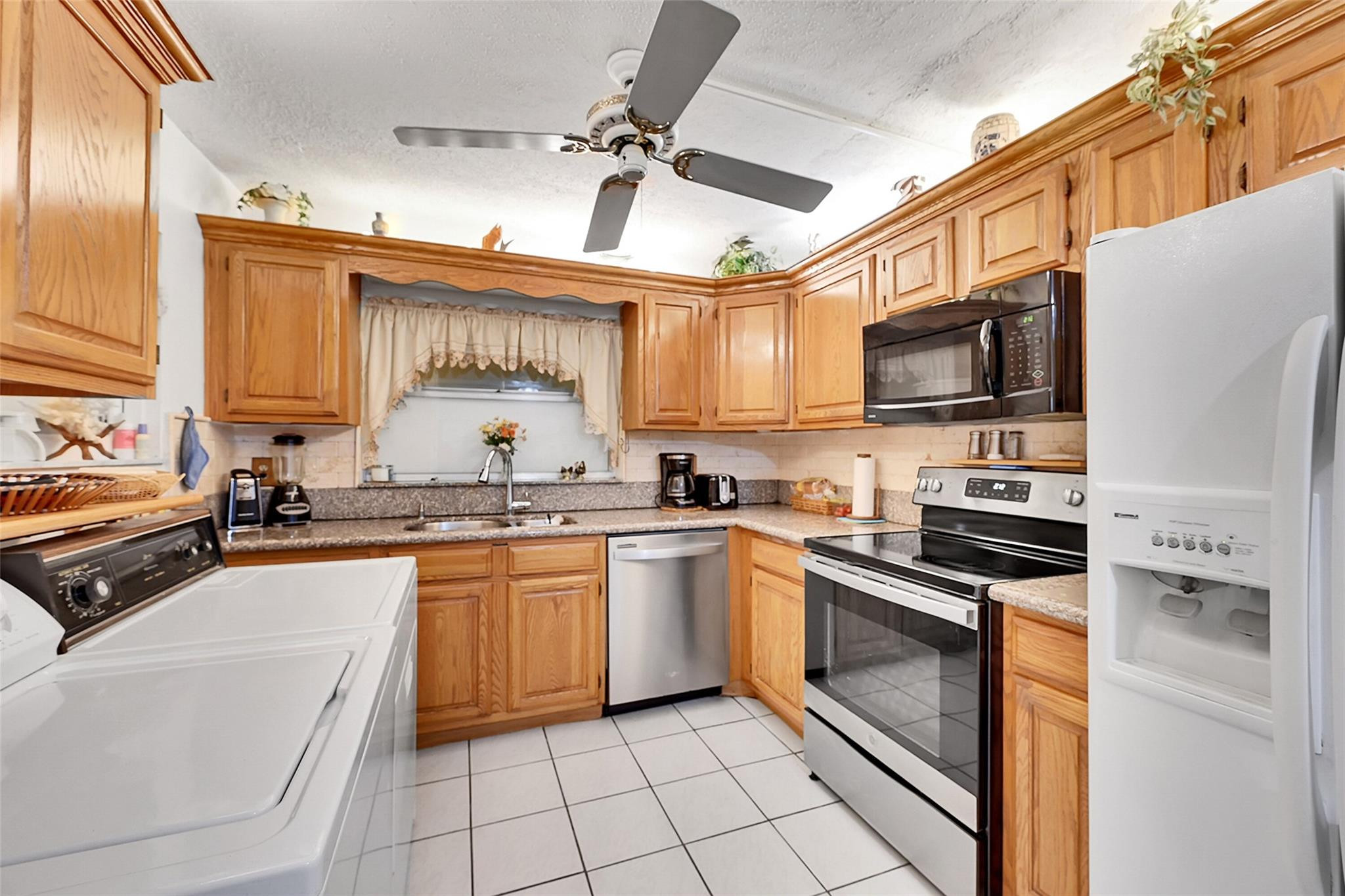 401 Briny Avenue, Unit 409 Pompano Beach, FL 33062 - Photo 14 of 62 Photo 14