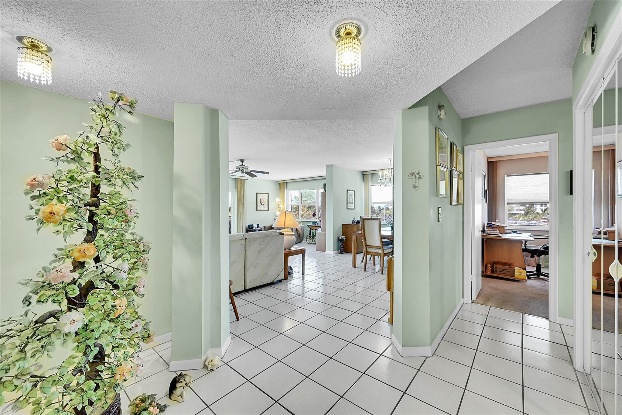 401 Briny Avenue, Unit 409 Pompano Beach, FL 33062 - Photo 4 of 62 Photo 4