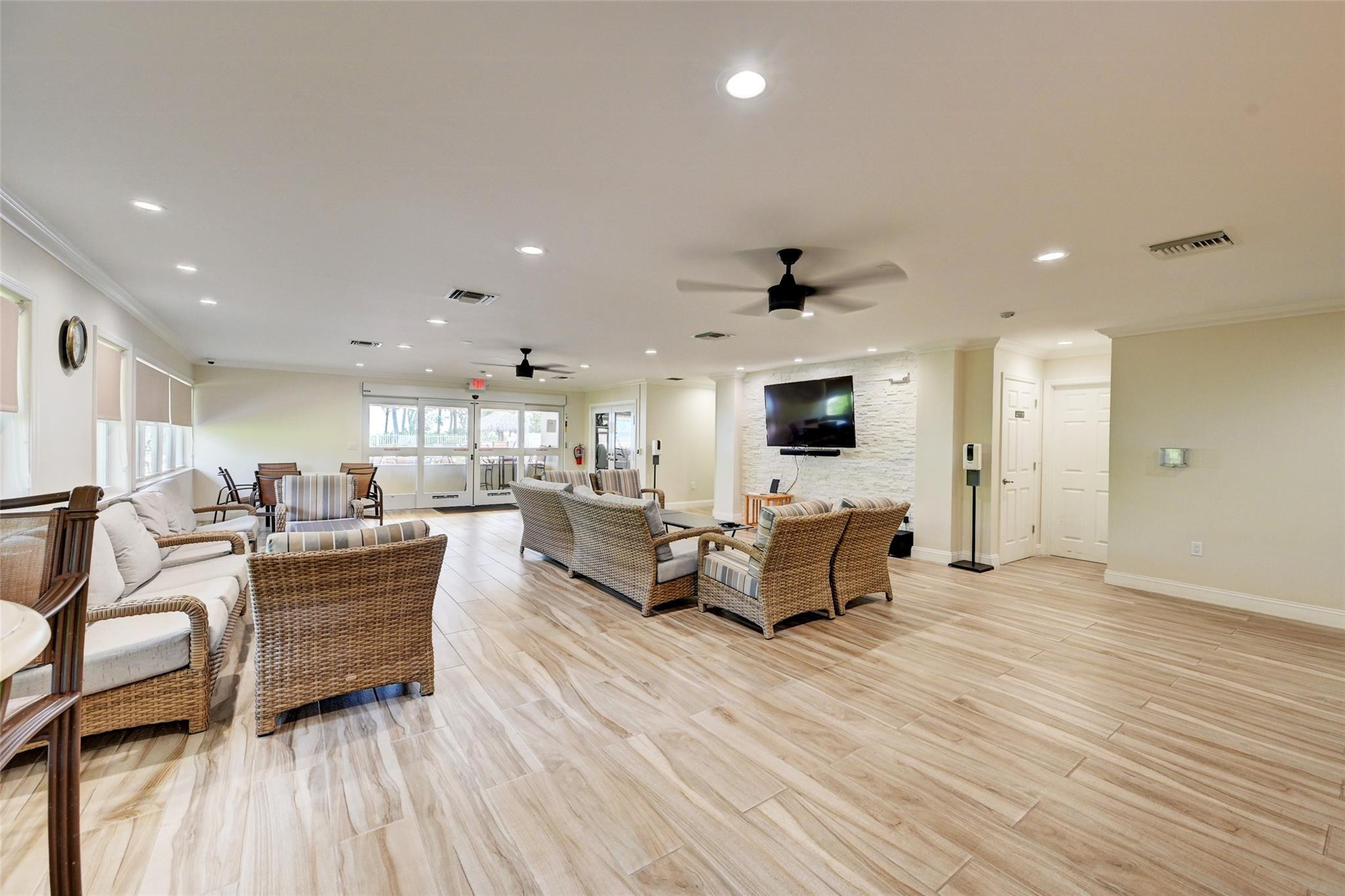 401 Briny Avenue, Unit 409 Pompano Beach, FL 33062 - Photo 49 of 62 Photo 49