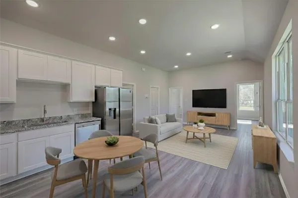 $1,225 | 11632 Vistawood Street, Willis, TX 77318