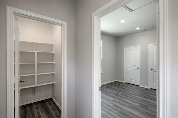 $1,225 | 11632 Vistawood Street, Willis, TX 77318