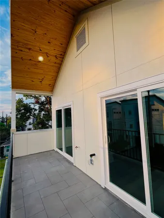 $2,800 | 3802 Yale Street, Houston, TX 77018