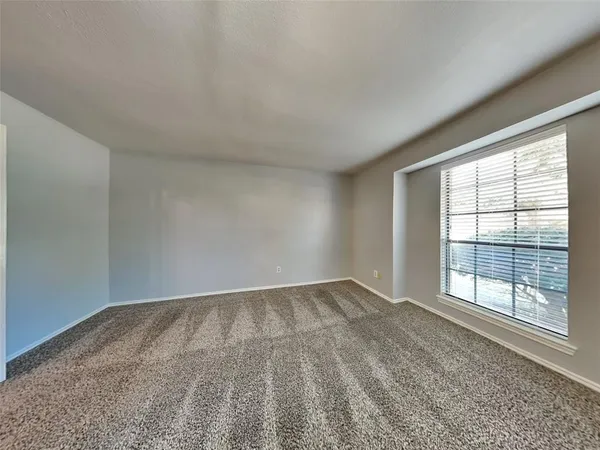 $2,800 | 1920 Oakbluff Drive, Carrollton, TX 75007