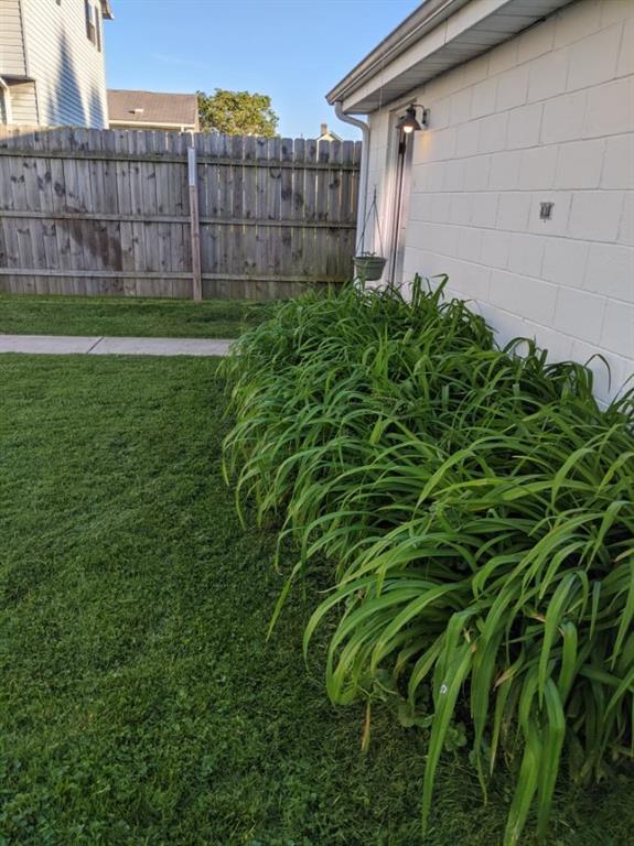 230 2nd Street Butler, PA 16001 - Photo 22 of 24 Landscape of perennials