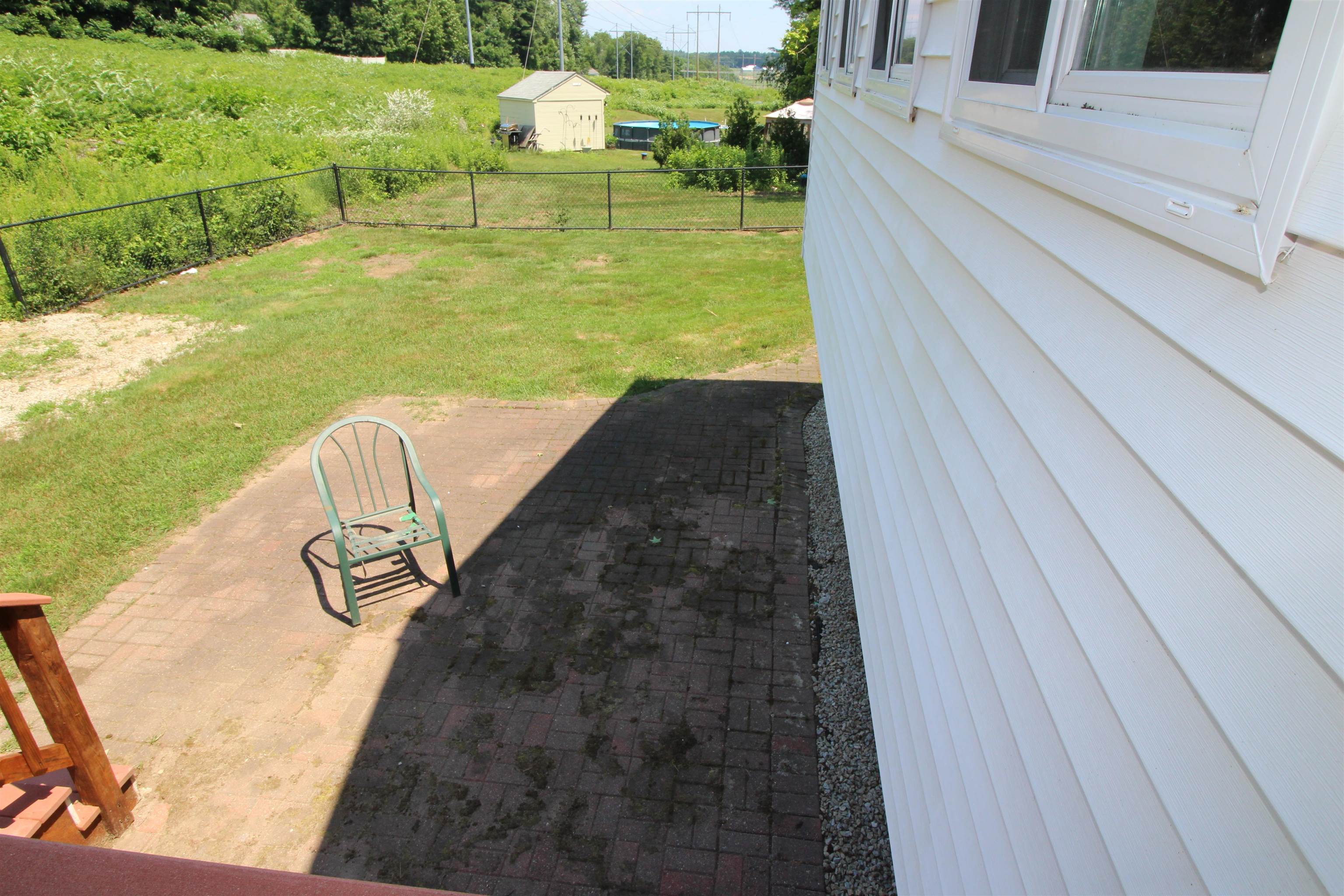 42 Barkland Drive Derry, NH 03038 - Photo 4 of 15